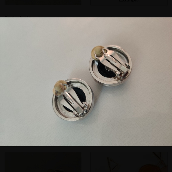 🇨🇦 Vintage Nina Ricci silver metal clip earrings - Picture 3 of 9